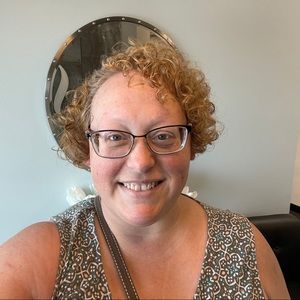 Meet your Posher, Vicky